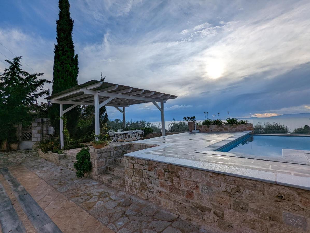 Magnificent, Authentic Private Villa And The Guest House Kardamyli Exterior photo