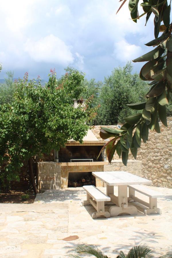 Magnificent, Authentic Private Villa And The Guest House Kardamyli Exterior photo